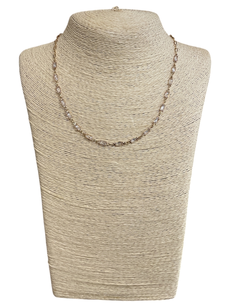 AN4449 SHORT GOLD THIN CHAIN LINK CRYSTAL NECKLACE