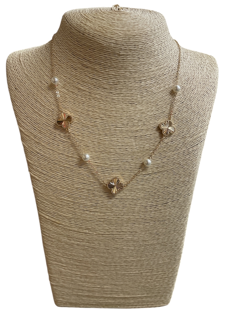 AN5558 CLOVER & PEARL SHORT NECKLACE