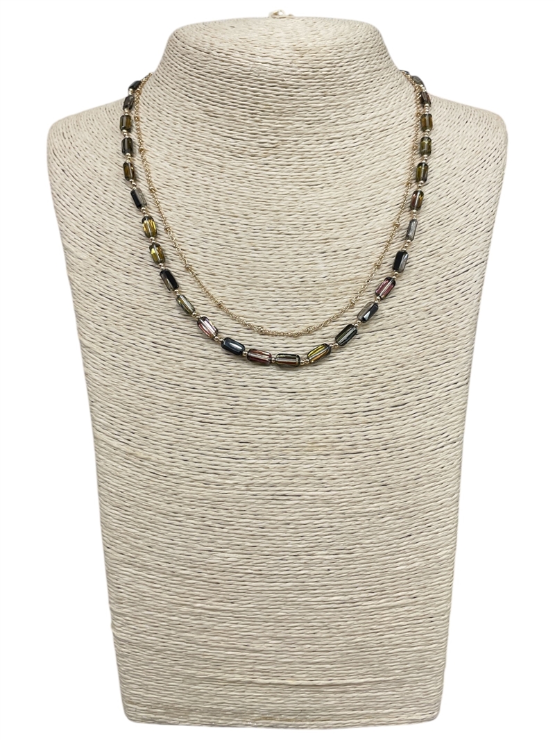 AN5913 LAYERED CRYSTAL BEADED SHORT NECKLACE