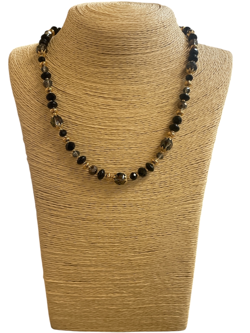 AN6084 CRYSTAL & ACRYLIC BEADED NECKLACE