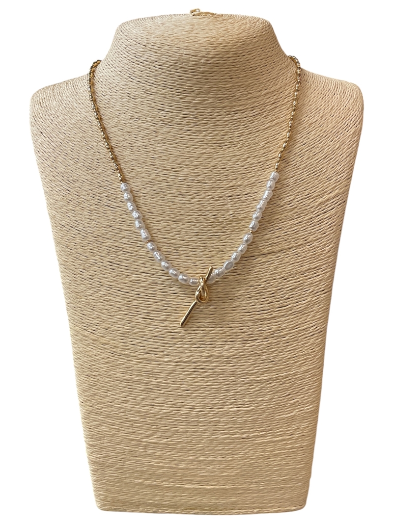 AN6090 GOLD & PEARL BEADED KNOT SHORT NECKLACE