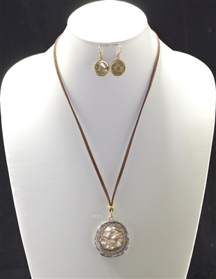 AS5869 HAMMERED CIRCLE SUEDE NECKLACE SET