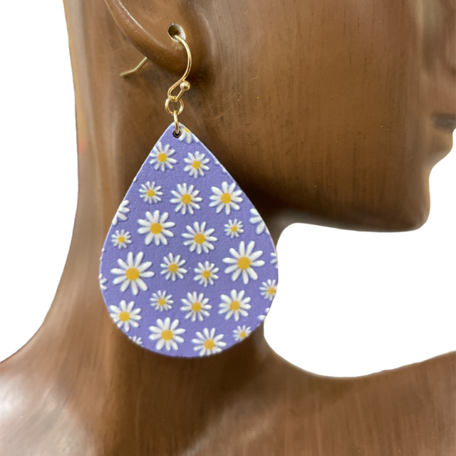 B8E2754-3  PURPLE TEARDROP DAISY WOODEN EARRINGS
