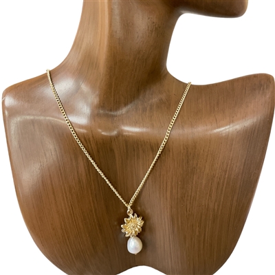 BNE2069  SUNFLOWER & FRESH WATER PEARL NECKLACE