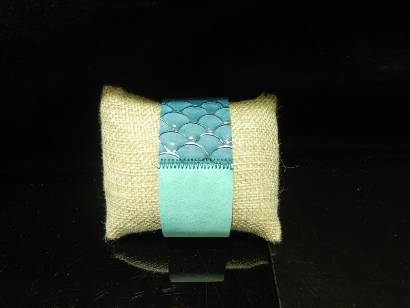 BR0012 MERMAID THICK LEATHER MAGNETIC BRACELET