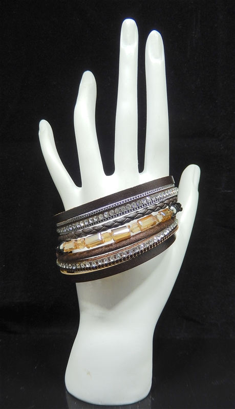 BR3009 7 LAYER CRYSTAL BROWN MAGNETIC BRACELET