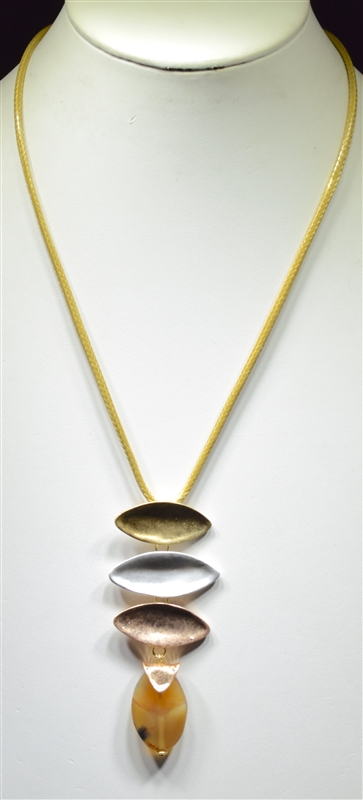 BT-15 HAMMERED/LEATHER NECKLACE