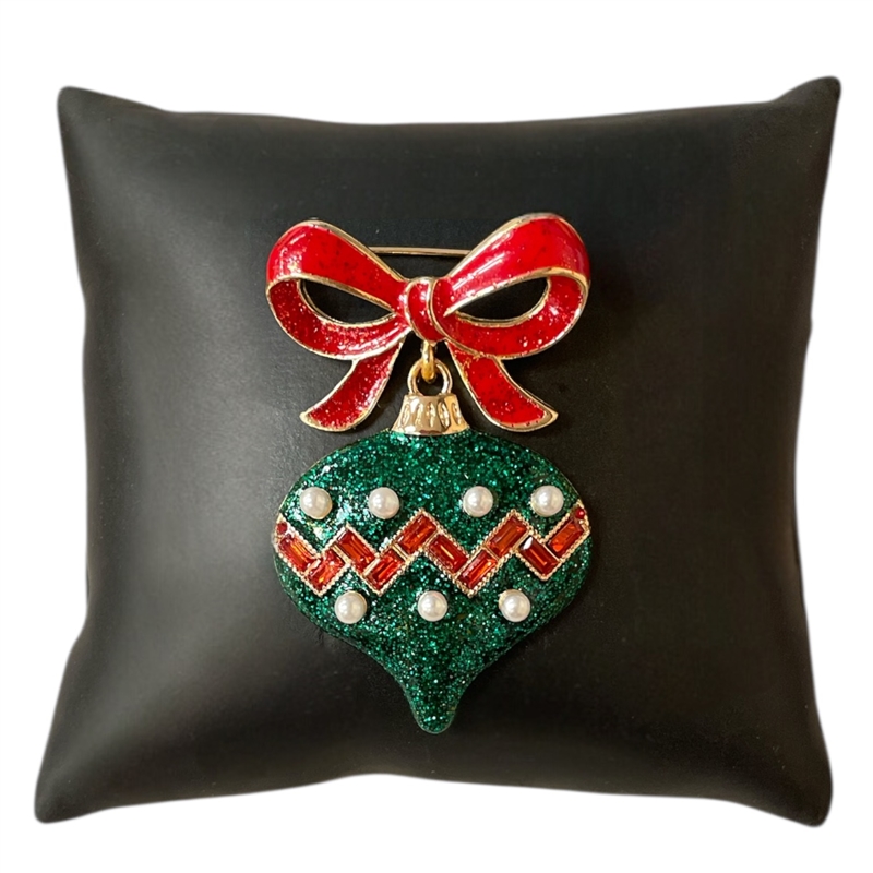 C5BRH2046 PINK CHRISTMAS ORNAMENT PIN BROOCH