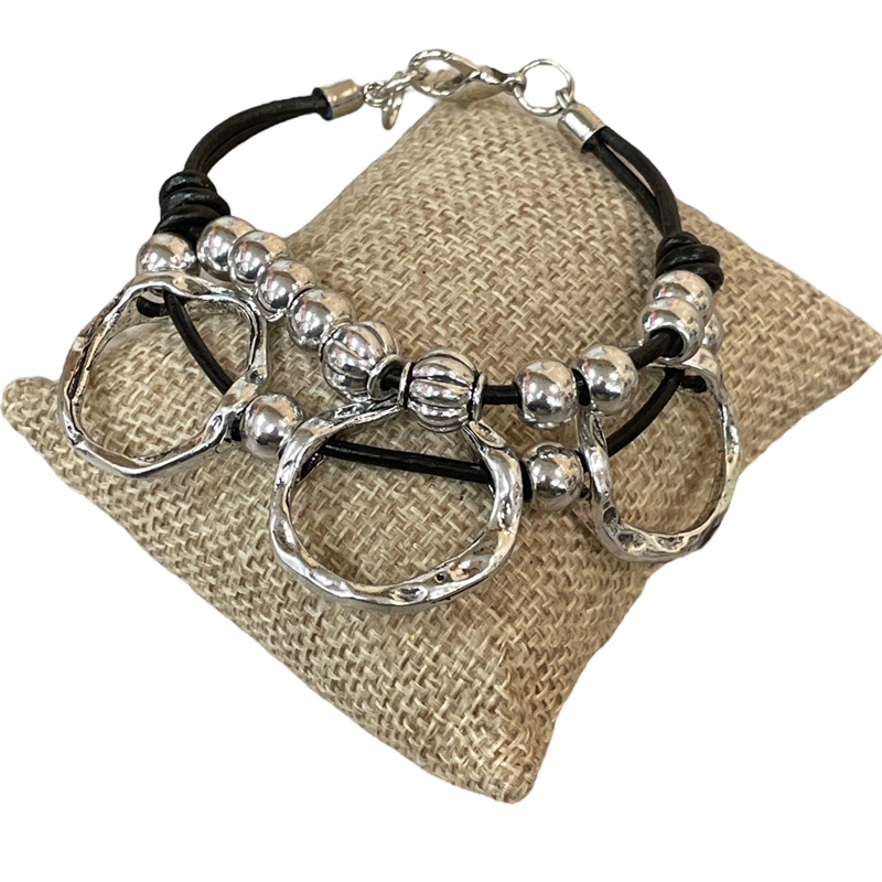 CBL6405 SIVER HAMMERED BEADED BLACK LEATHER BRACELET