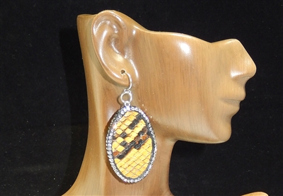 CD131 YELLOW/BLACK OVAL CLAY DRUZY SNAKESKIN EARRINGS