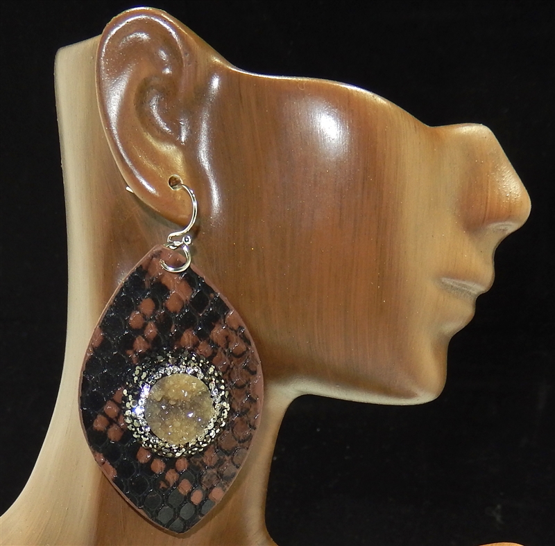 CD151 CLAY DRUZY TEARDROP LEATHER EARRINGS