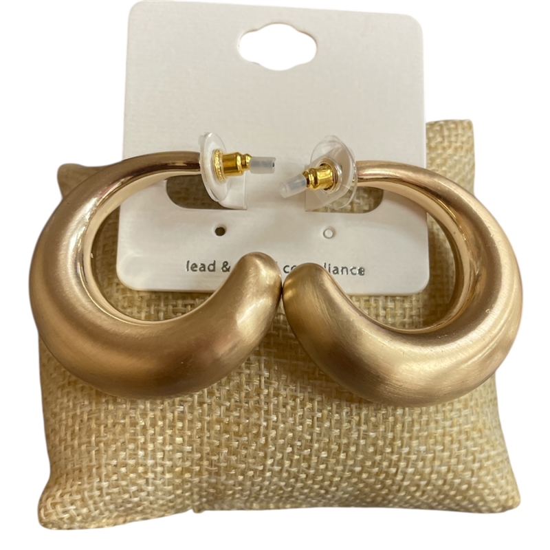 CE1047  MEDIUM  LIGHTWEIGHT  HOOP EARRINGS
