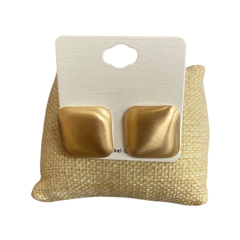 CE1053 SQUARE MATTE STUD EARRINGS