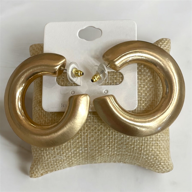 CE1168 MEDIUM LIGHTWEIGHT CHUNKY HOOP EARRINGS