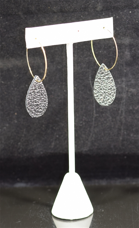 CE1553 TEARDROP HOOP EARRINGS