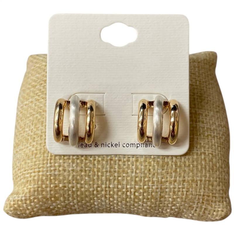 CE1651 SMALL TWO TONE STUD EARRINGS
