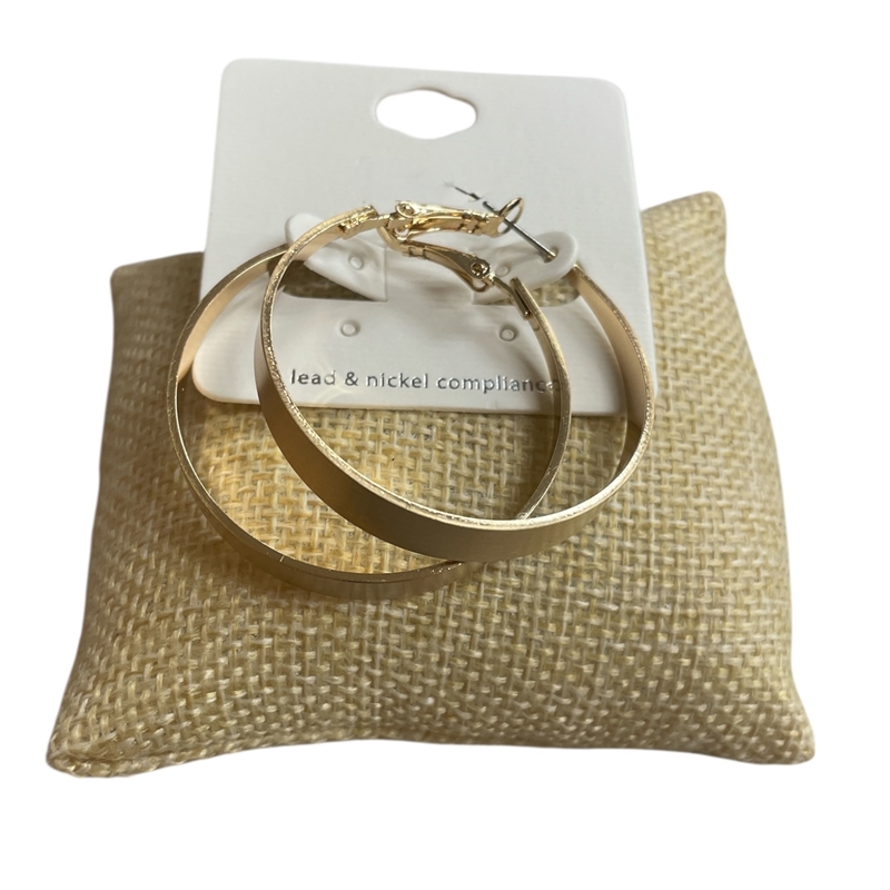 CE1693 GOLD LIGHTWEIGHT  HOOP EARRINGS
