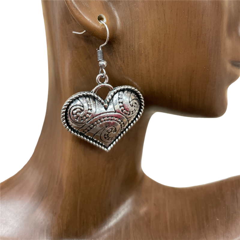 CE4005 ANTIQUE SILVER HEART EARRINGS