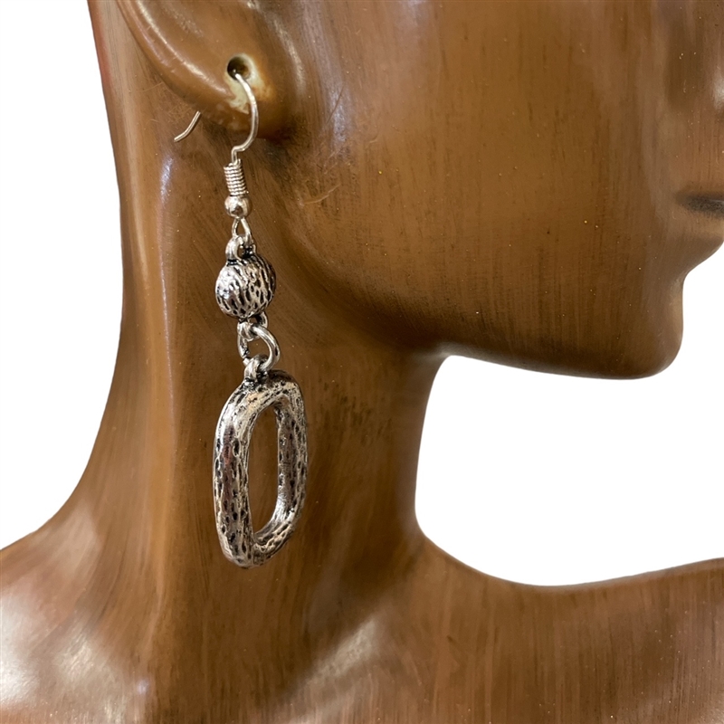 CE4013 ANTIQUE HAMMERED EARINGS