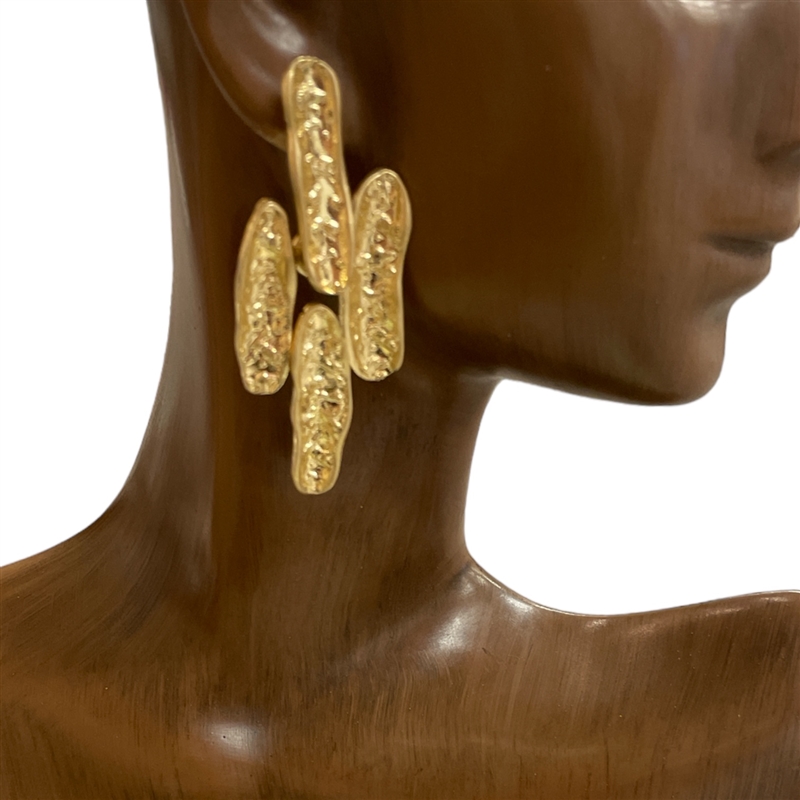 CE8380 HAMMERED ABSTRACT EARRINGS