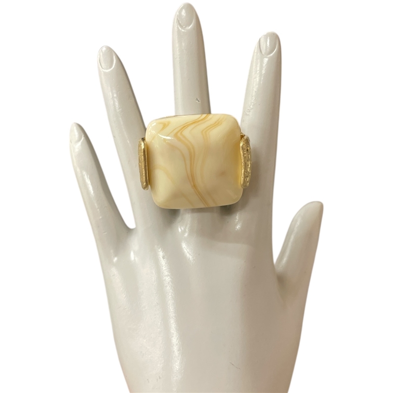 CR4360 IVORY SQUARE STONE GOLD RING