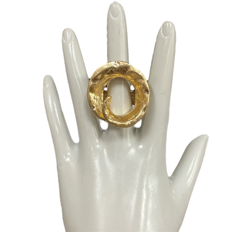 CR5584  HAMMERED OPEN CIRCLE RING