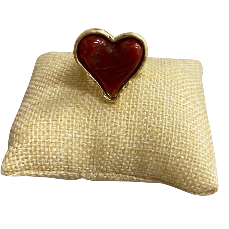 CR7435  RED ACRYLIC HEART STRETCH RING