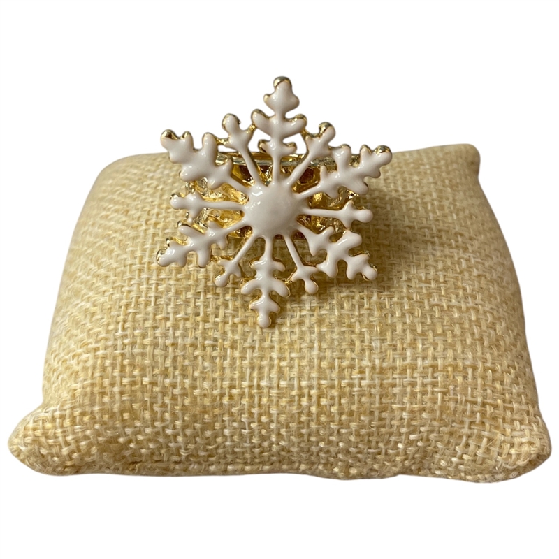 CR9022 WHITE SNOWFLAKE  STRETCH RING