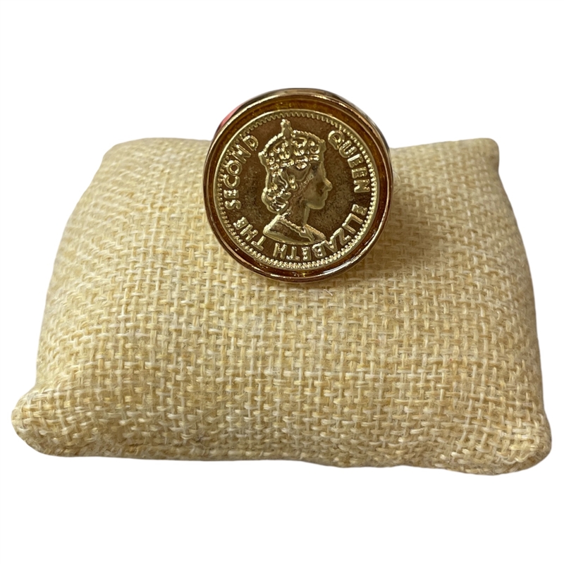 CR9029 HAMMERED QUEEN COIN STRETCH RING