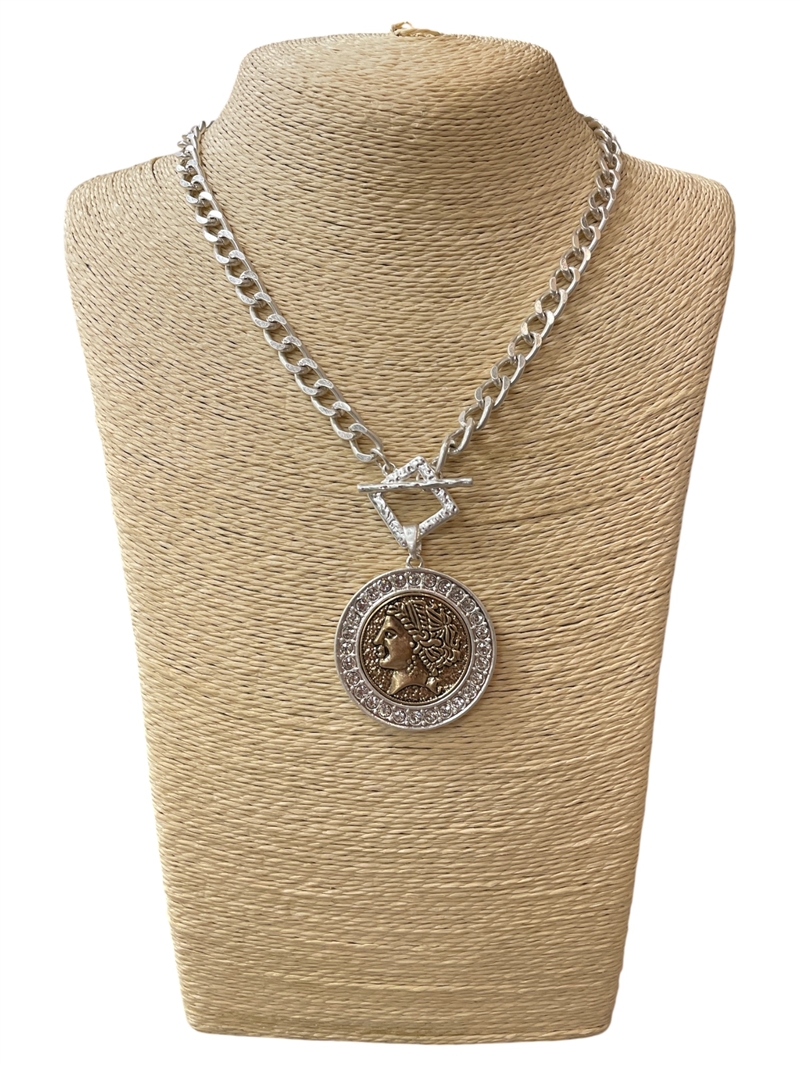 DGN2006 TWO TONE RHINESTONE LARGE COIN TOGGLE NECKLACE