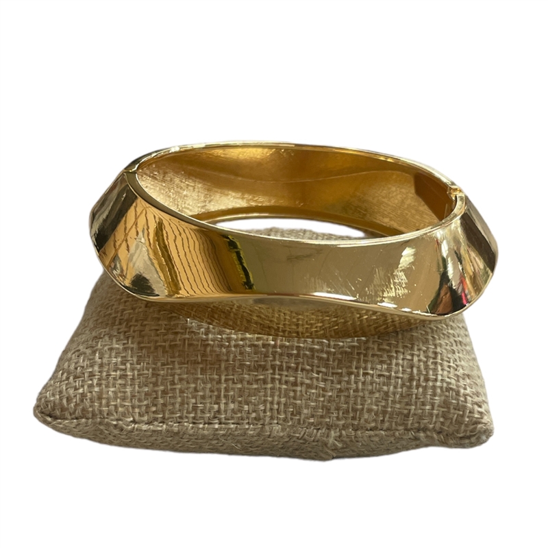 DR229  SHINY CHUNKY BRACELET