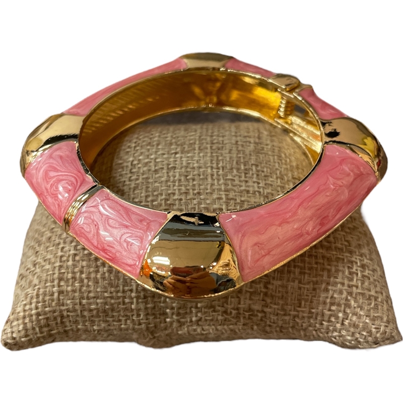 DRO137 SQUARE ROSE ENAMEL GOLD CHUNKY BRACELET