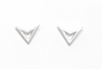 E-10206 TRIANGLE STUD EARRING