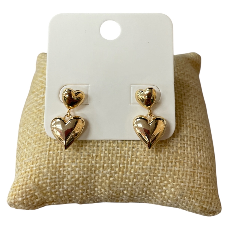 E30467 GOLD SMALL HEART POST EARRINGS