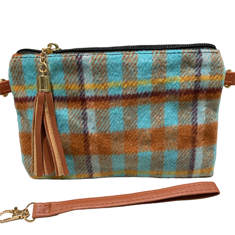 EAB6001 MULTI PLAID PATTERN WRISTLET