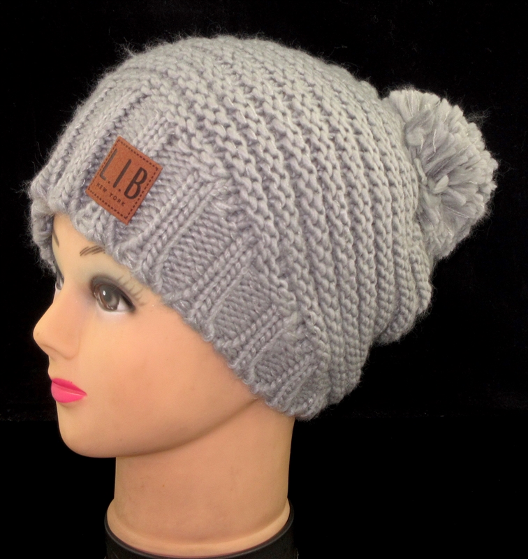 EAHT9180 KNITTED POM POM BEANIE HAT