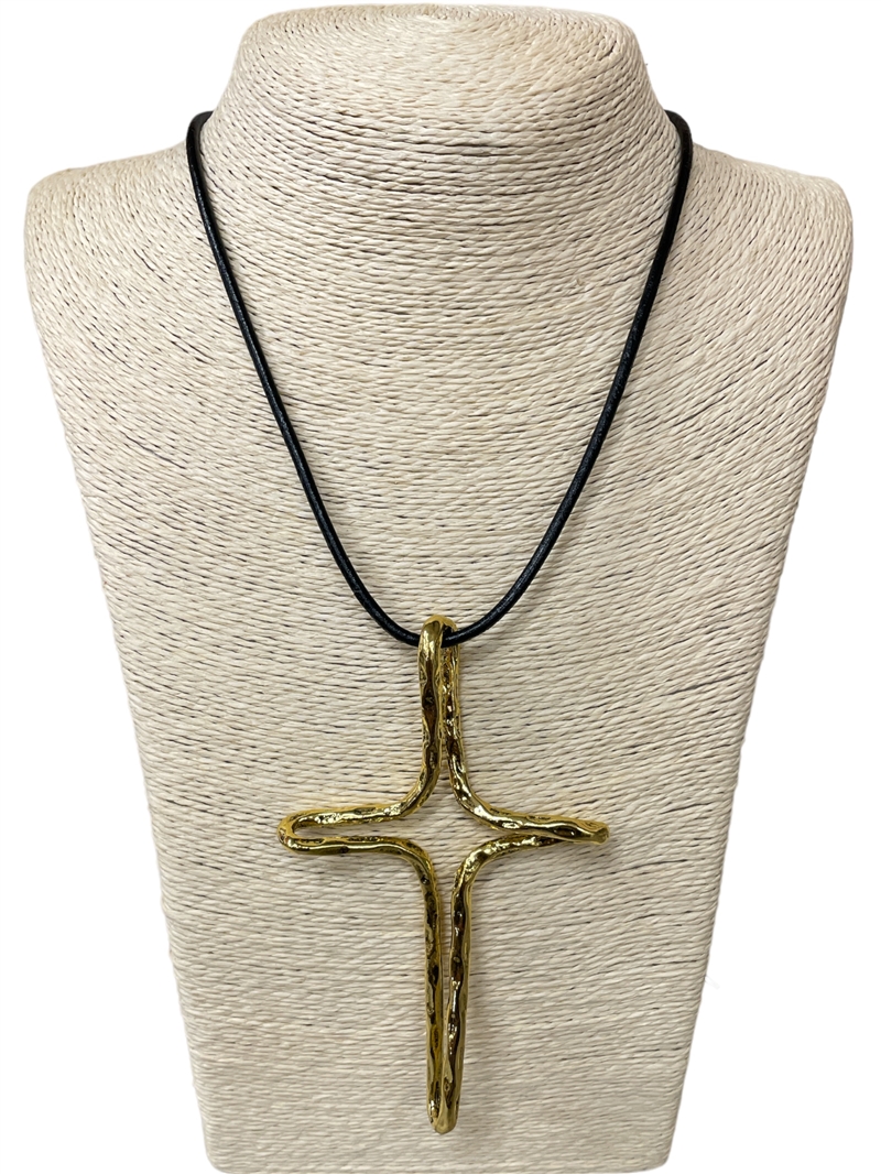 EN024 GOLD CROSS SHORT NECKLACE