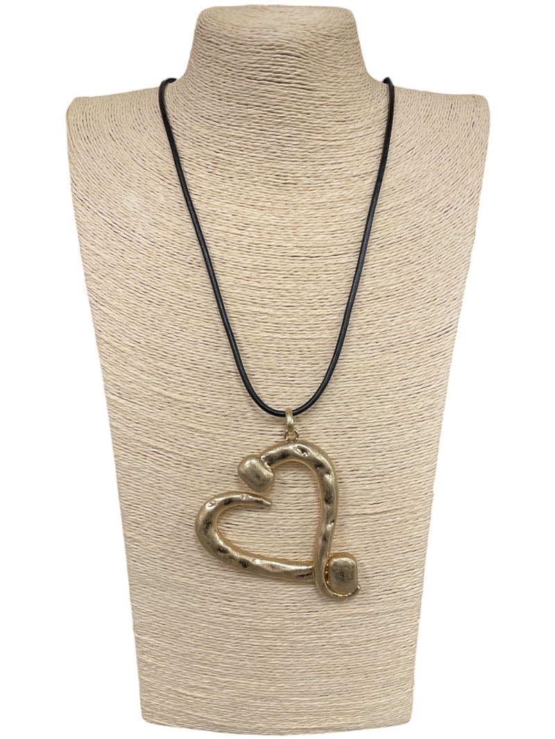 EN046 HAMMERED OPEN HEART LONG NECKLACE