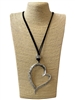 EN12974 HAMMERED CURVED SILVER HEART LONG NECKLACE