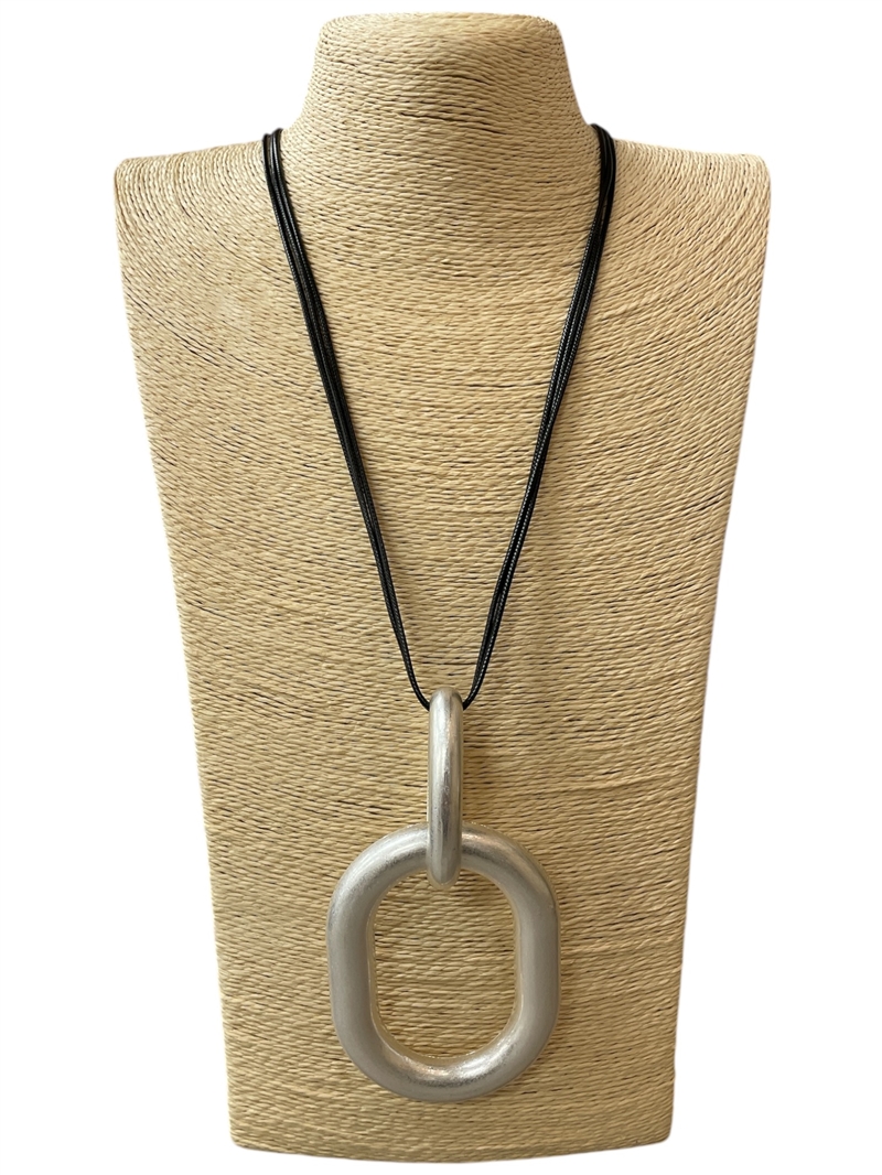 EN13336 HAMMERED MATTE SILVER OVAL LONG NECKLACE