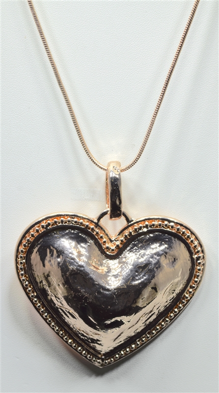 EN18214 SILVER SNAKE CHAIN HAMMERED SOLID HEART NECKLACE