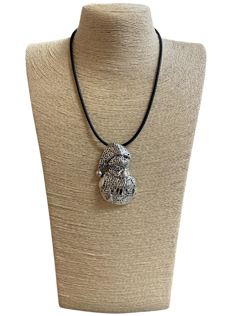 EN21959S  SMALL  SNOWMAN SHORT NECKLACE