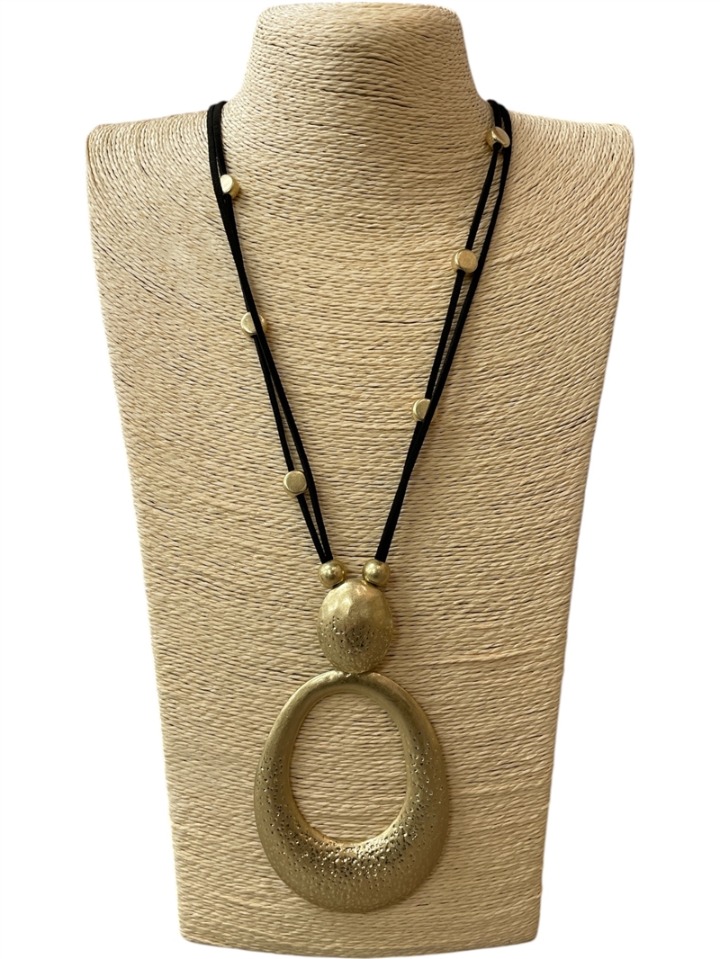 EN27665 HAMMERED BEADED GOLD OVAL  LONG NECKLACE