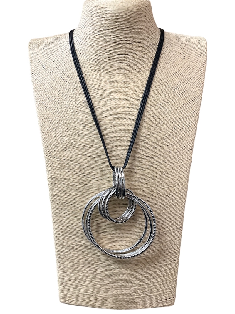 EN28345 LINKED STACKED CIRCLES LONG NECKLACE