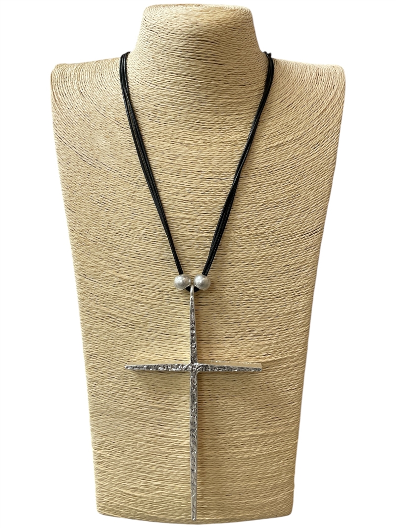 EN28781 HAMMERED MATTE SILVER THIN CROSS LONG NECKLACE