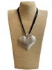 EN29538S  HAMMERED SILVER HEART SHORT NECKLACE