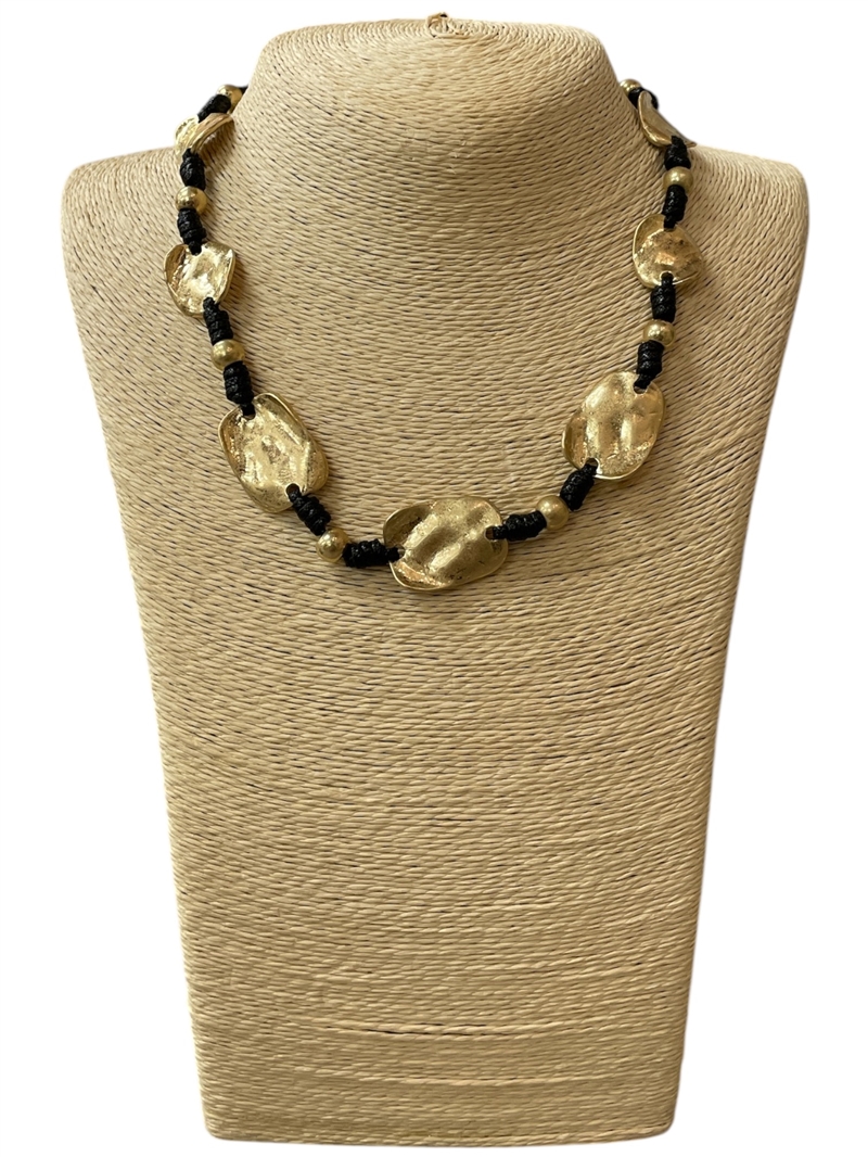 EN33409 MATTE GOLD BEADED SHORT NECKLACE