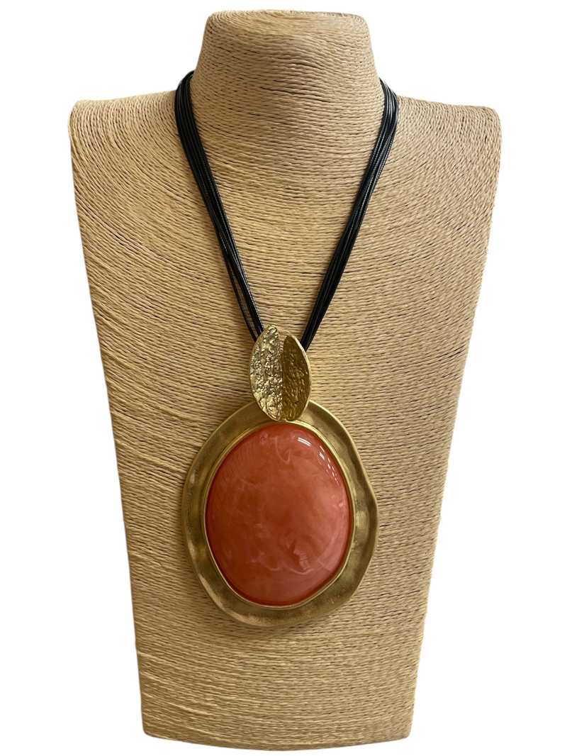 EN33856 CORAL GOLD SHORT NECKLACE