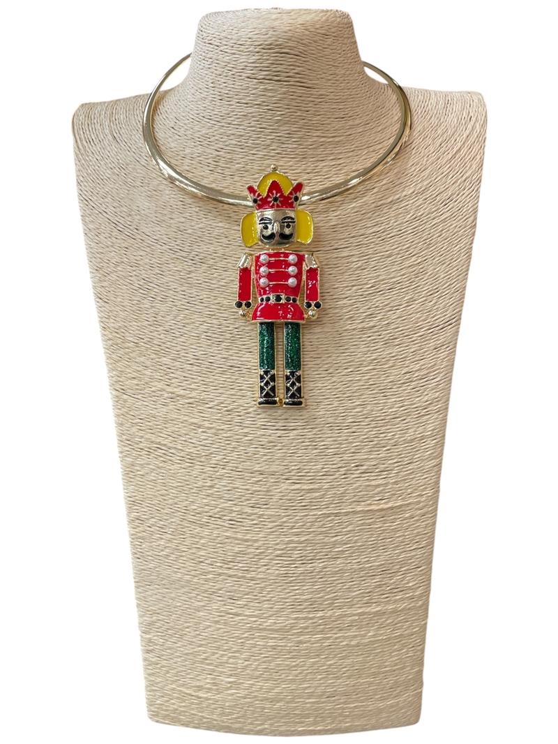 EN34625-1G   RED AND GREEN NUTCRACKER  SHORT NECKLACE