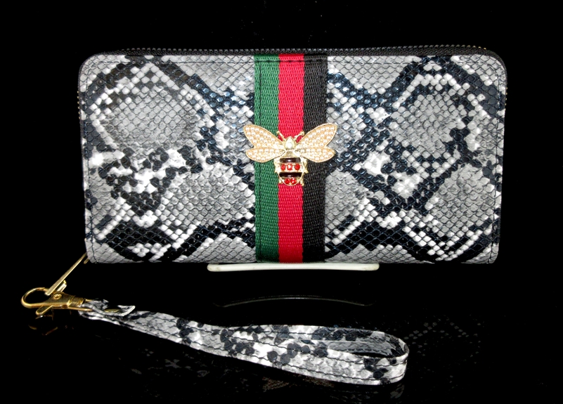 FGB179 PEARL BUMBLE BEE BLACK SNAKE SKIN WALLET